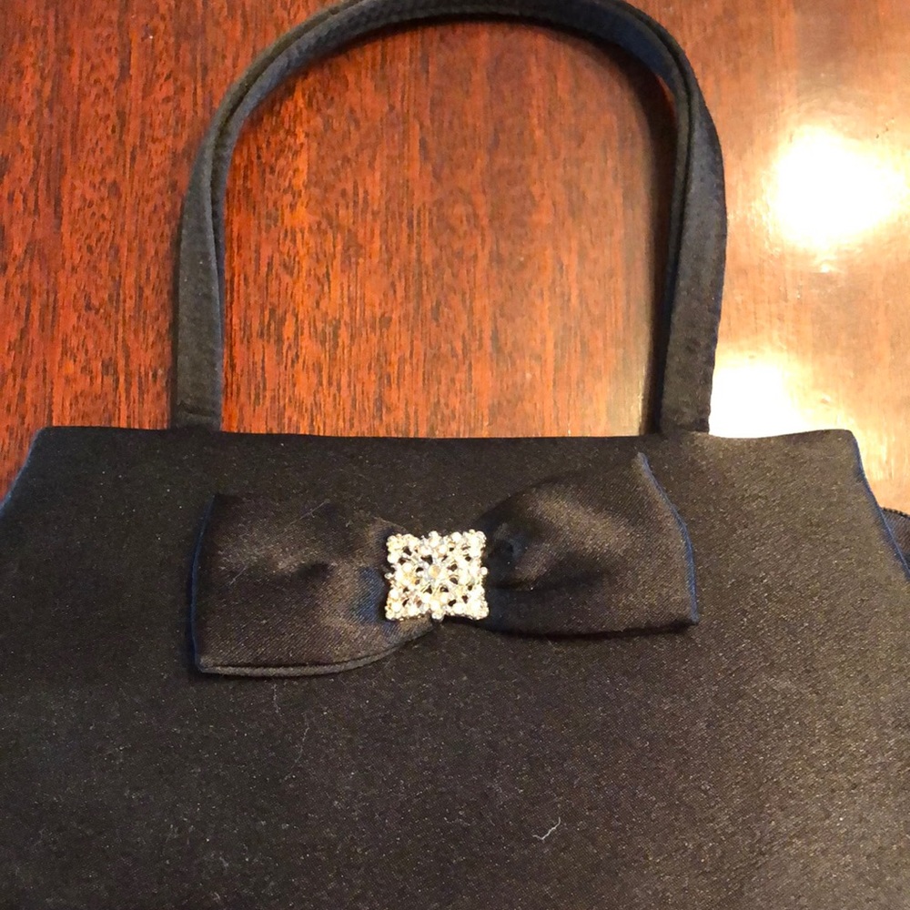 Small black purse
